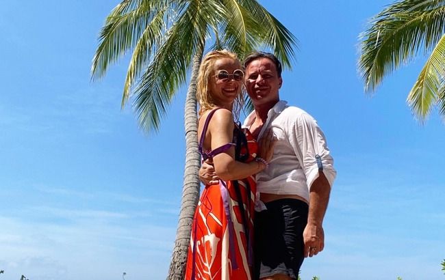 Счастливая Лилия Ребрик с мужем растрогала сказочным утром в раю