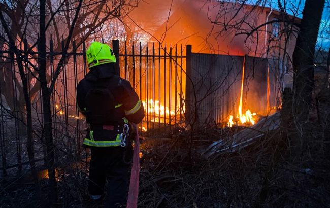 Уламки в квартирах та постраждалі: наслідки атаки РФ у Київській області