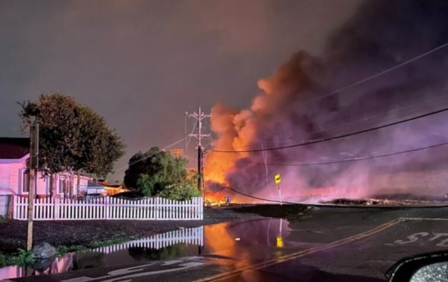 В Калифорнии разбился пассажирский самолет, никто не выжил