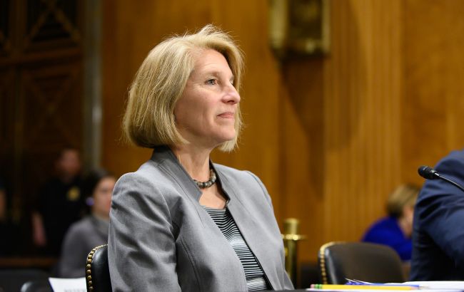 Помічник держсекретаря США перебуває з візитом в Україні