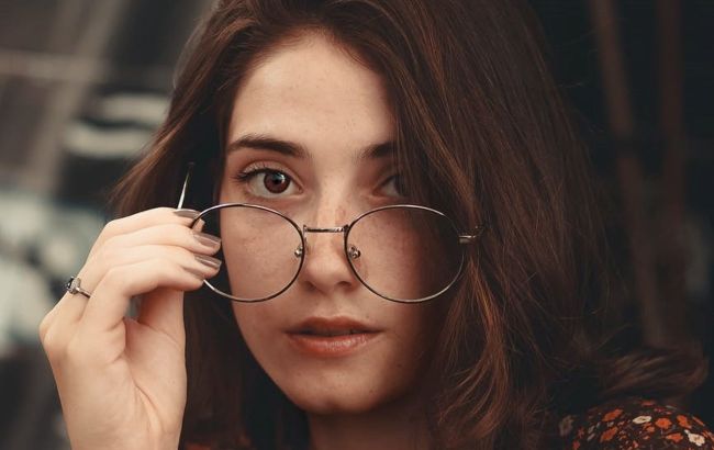 Почему растут родинки? Специалист дала развернутый ответ и предложила решение