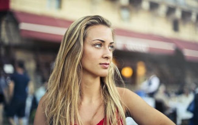 Что носить в жару: стилист перечислила важные правила летнего гардероба