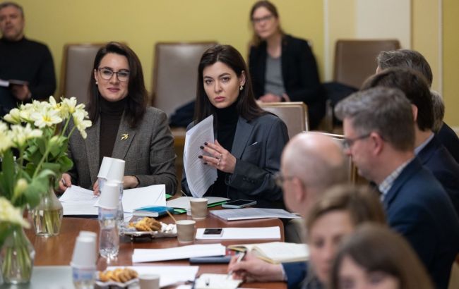 "Росатом", пропагандисти та зірки: Україна назвала пріоритетні санкції проти Росії