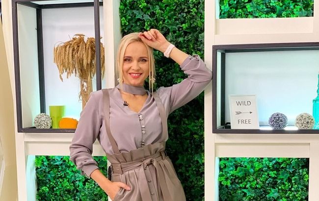 Роскошная украиночка: Лилия Ребрик покорила появлением в необычной  вышиванке из крапивы