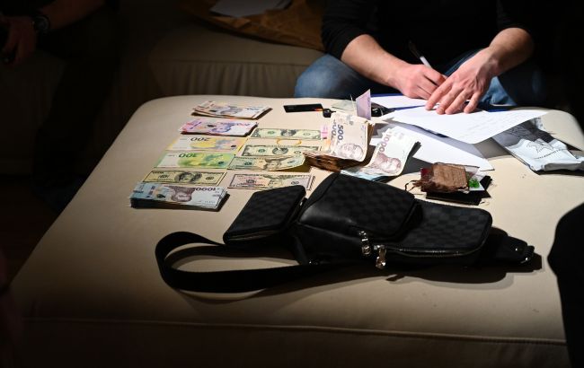 "Забезпечували" наркотиками майже всю Україну: у Кривому Розі викрили наркокартель