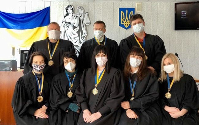 Вирусная повестка: как украинские суды работают во время карантина