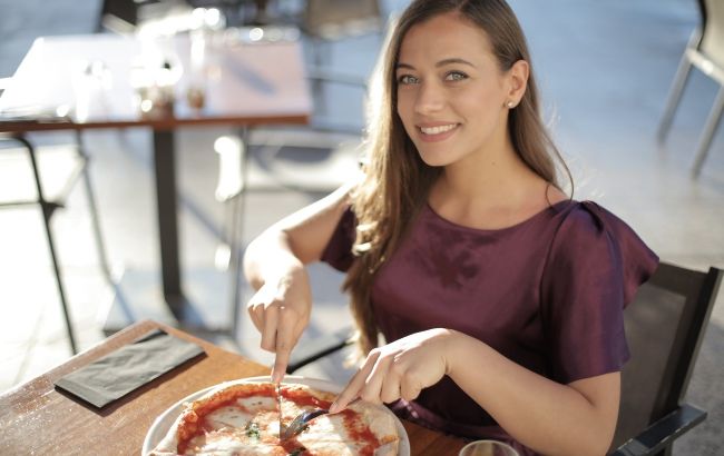 Як припинити переїдати: топ-5 лайфхаков від експерта