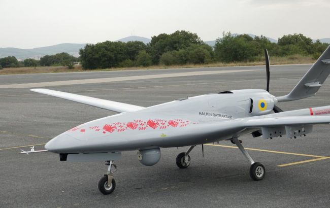 Компанія Baykar вже доставила в Україну три "народні Байрактари"