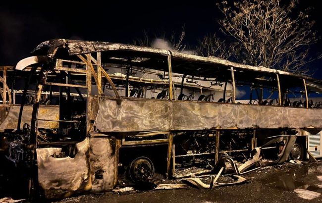 РФ ударила по порту и логистике в Одесской области: возник пожар, есть повреждения