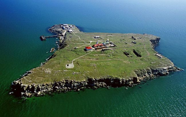 Российские пропагандисты придумали новый фейк об атаке на Змеиный с участием Зеленского