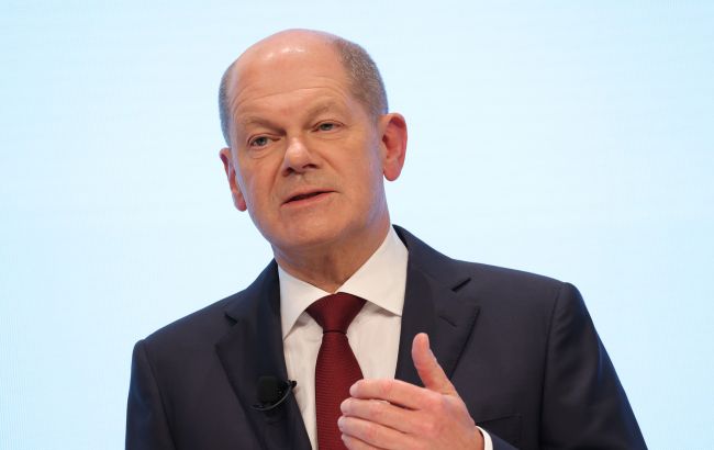 Шольц запевнив, що продовжуватиме переговори з Путіним