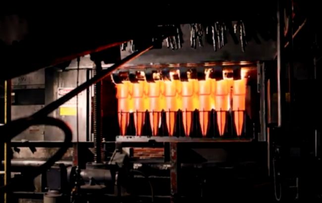 New York Times показало, как американцы производят артиллерийские снаряды для ВСУ (видео)