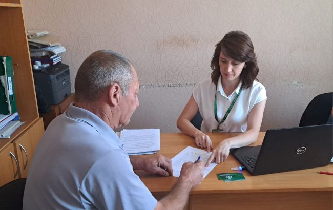 Пенсія в Україні буде мінімальною? Три поради від експертів, як накопичити самостійно