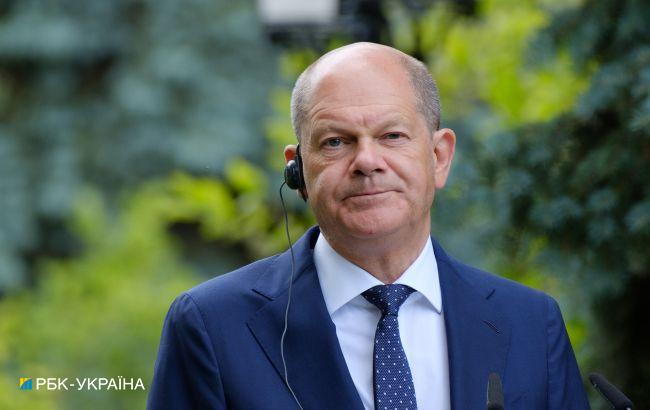 Шольц назвал причины нападения Путина на Украину "совершенно абсурдными"