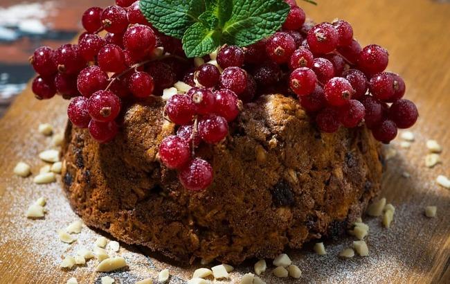 Без лишних калорий: пряный морковно-яблочный кекс