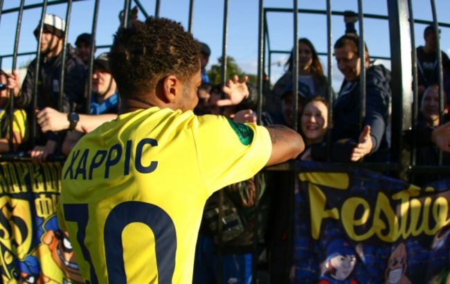 "Заперли болельщиков в клетку": "Металлист" обратился в УАФ и ПФЛ после инцидента на матче в Кривом Роге