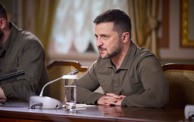 Нам зайвого не потрібно. Україна не збирається захоплювати території РФ, - Зеленський