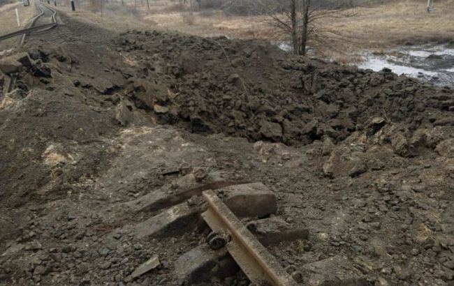 Росіяни вчергове обстріляли Слов'янськ: пошкоджено залізничну колію