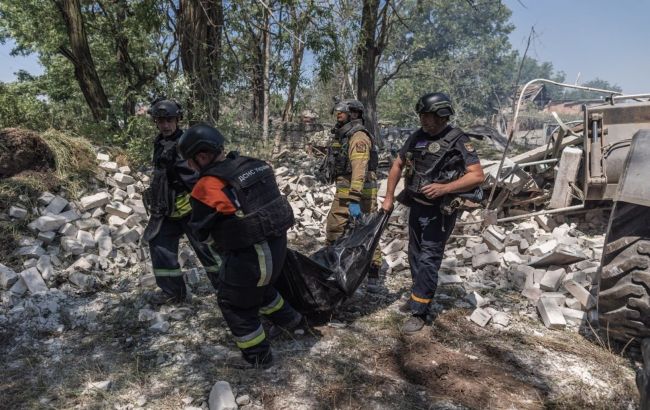 Росіяни завдали авіаудару по Костянтинівці: загинули три людини