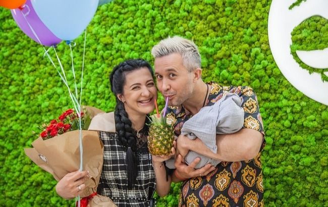 Ідеальний батько: Сергій Бабкін зворушив мережу "музичним" вечором з синочком