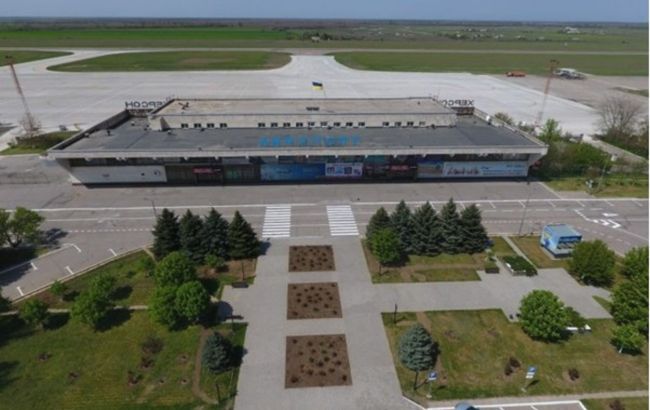 В Херсоне модернизируют взлетно-посадочную полосу в аэропорту