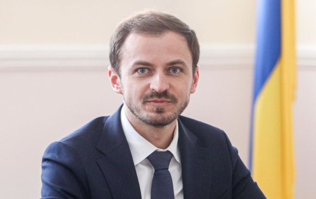 Слідом за Лозинським. Ще два заступника міністра подали у відставку