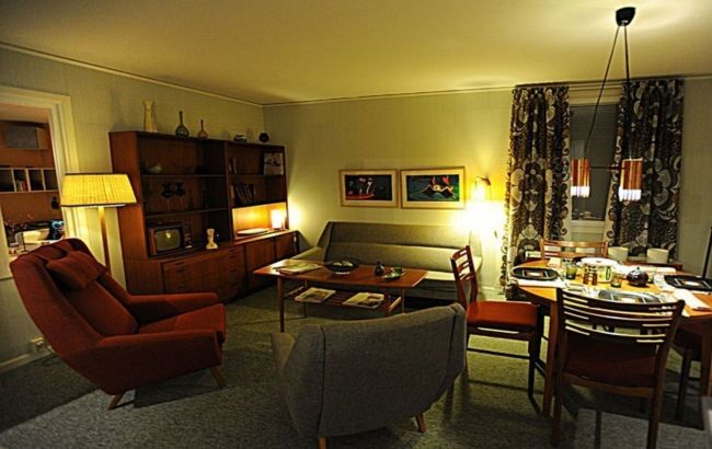 Громоздкая мебель, ковры и обои в цветочек: в квартиры украинцев возвращаются тренды 90-х