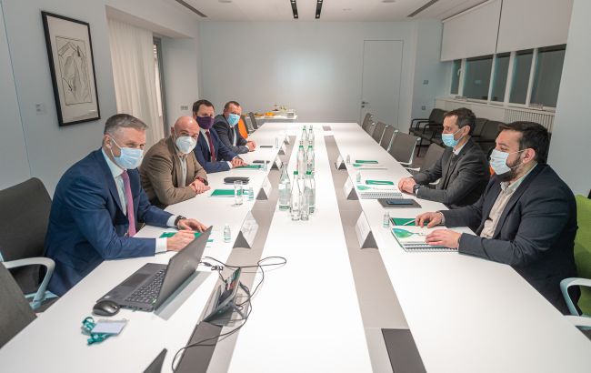 Взаимодействие с лидерами фармацевтической отрасли является залогом национальной безопасности, - Ляшко