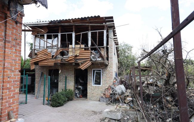 Массированная атака на Бучу: повреждено более 50 домов, ликвидация последствий продолжается