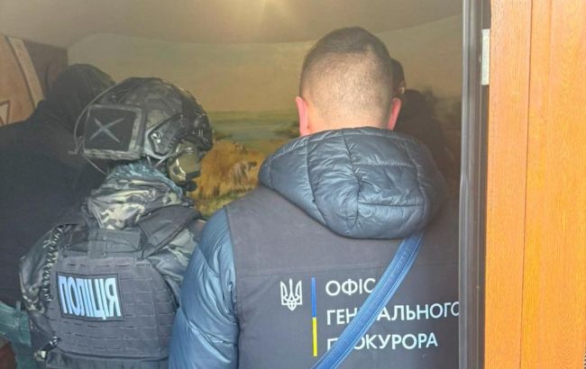 Вымогал 100 тысяч долларов за демонтаж пути: задержан чиновник "Укрзализныци"