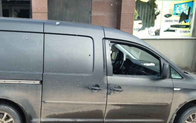 Росіяни знову атакували Торецьк: поранені троє людей, які отримували "гуманітарку"