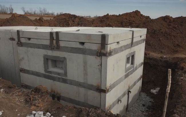 Витримує влучання 155-мм снарядів. У ЗСУ показали добудовану оборонну споруду (відео)