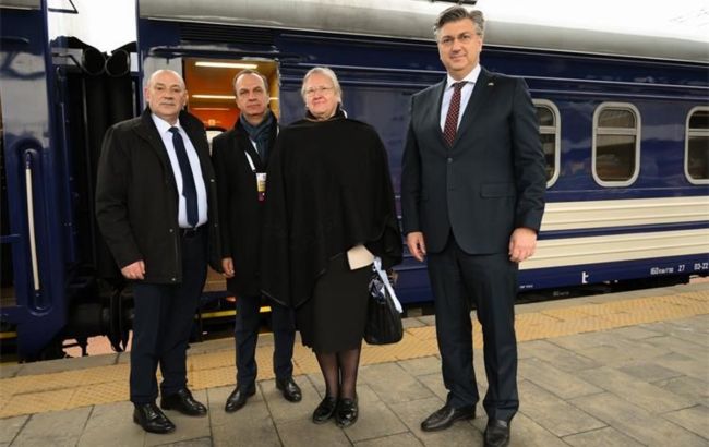 Прем&rsquo;єри Словаччини, Словенії і Хорватії прибули в Україну на саміт до дня деокупації Бучі