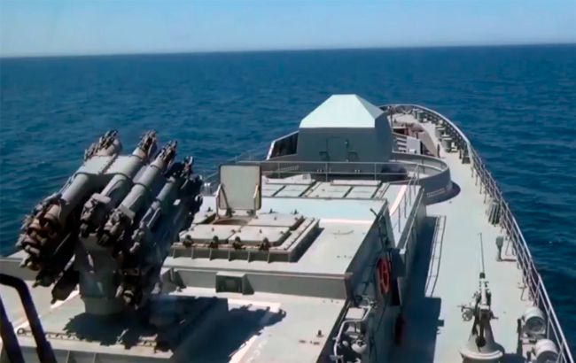 Обстрел Малина Житомирской области. Видео якобы запуска российских "Калибров" по городу