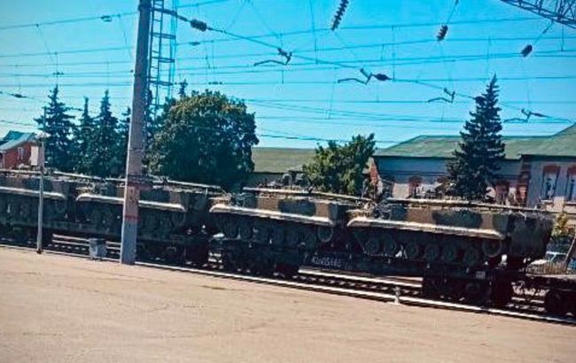 РФ посилює Запорізький напрямок: зафіксовано велике перекидання техніки (відео)