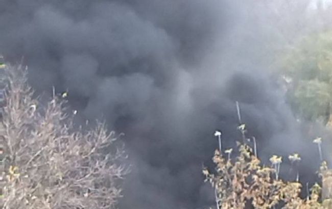 У Донецьку пролунали вибухи в одному з районів