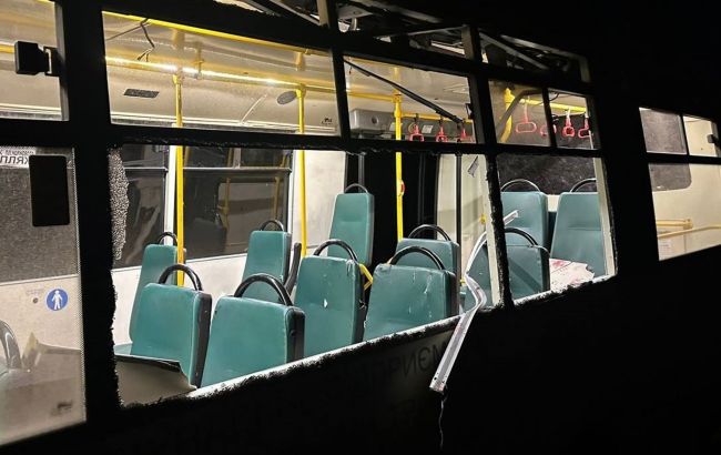 Оккупанты ударили по маршрутке в Херсоне: есть погибший и раненые