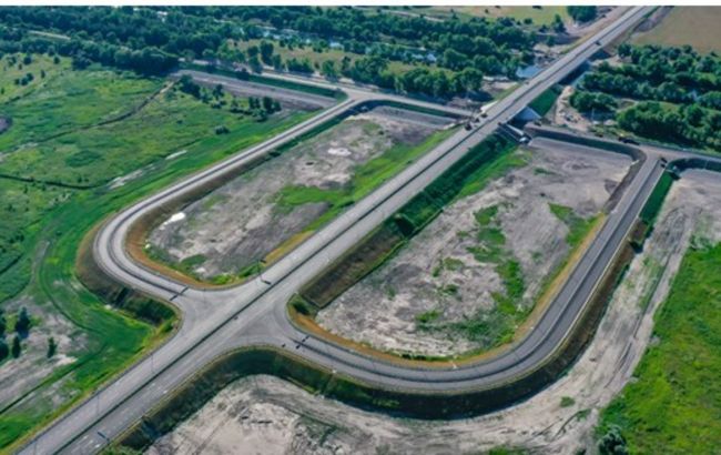 Українці назвали головні досягнення 2021 року: "Велике будівництво", Усик та результати параолімпійців