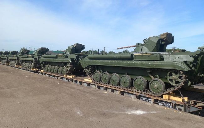 "Сибірський батальйон" знищив російську бронемашину в Бєлгородській області (відео)