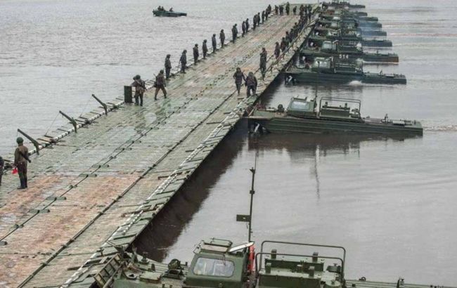 Россияне возвели временную переправу в Харьковской области: спутниковые снимки