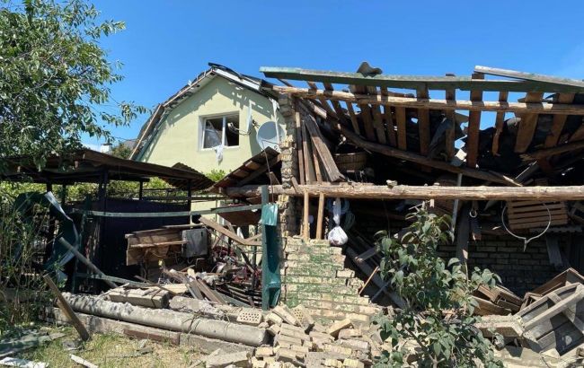 Обстрел Киевской области: пострадала пенсионерка и двое детей