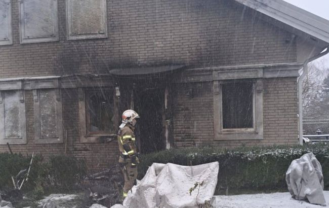 Опубліковані фото наслідків ракетної атаки під Києвом