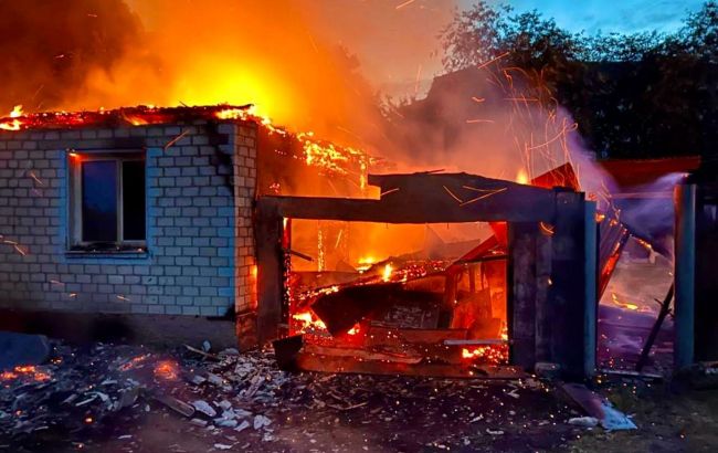 Росіяни вдарили FPV-дроном по Чернігівщині: поранено поштаря