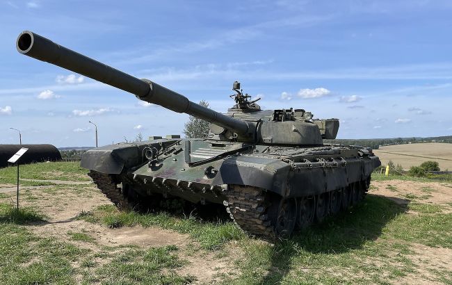 Бійці Нацгвардії на Мелітопольському напрямку "затрофеїли" російський танк Т-72