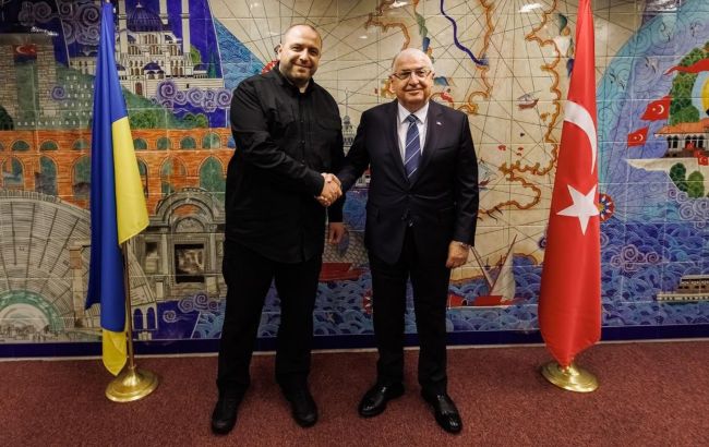 Умеров предложил Турции сформировать список совместных оборонных проектов