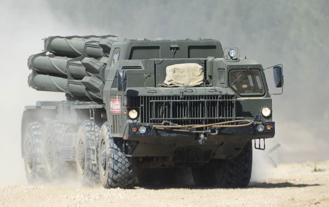 Окупанти вдарили "Смерчем" по Костянтинівці: є загиблий і поранений