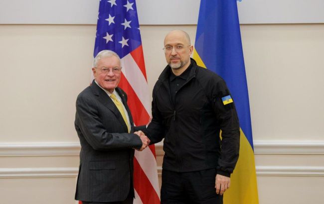 Шмигаль теж провів зустріч з Келлогом: обговорили економіку та фронт