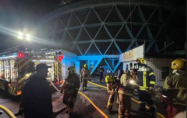 В Ровно горел продуктовый рынок (фото)