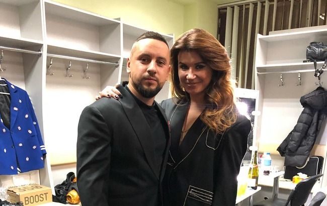 "Люблю тебя и море": жена MONATIK'а очаровала сеть фото с сыночками