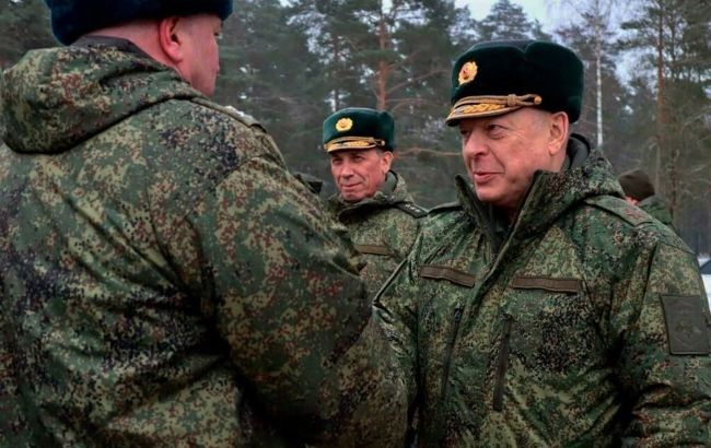 В Беларусь приехал командующий сухопутных войск России: что известно